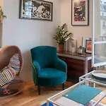Design Apartment Close To Montmartre