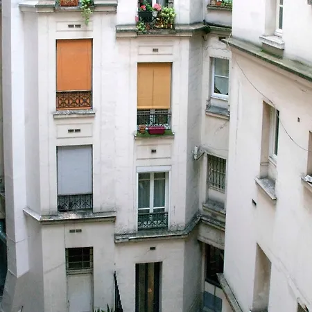 Design Close To Montmartre Appartamento Parigi